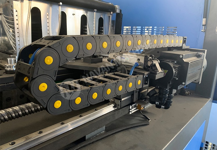 4000-4500BPH 0.1-2L Bottle Full Automatic Stretch Blowing Molding Machine
