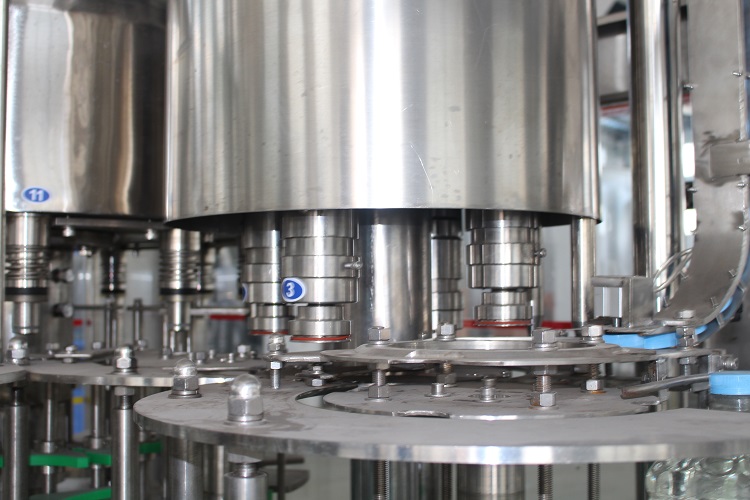 NAVAN Energy Saving 3L -10L Plastic Bottle Automatic Rotary Water Filling Machine