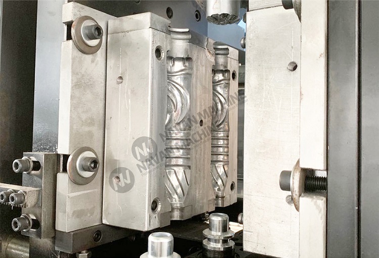 1800-2200BPH 0.1-2L Full Automatic PET Bottle Stretch Blowing Machine