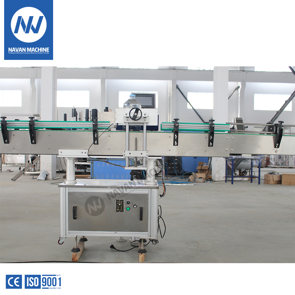 Full Automatic Sticker Labeling Machine For Plastic Glass Beverage Bottles