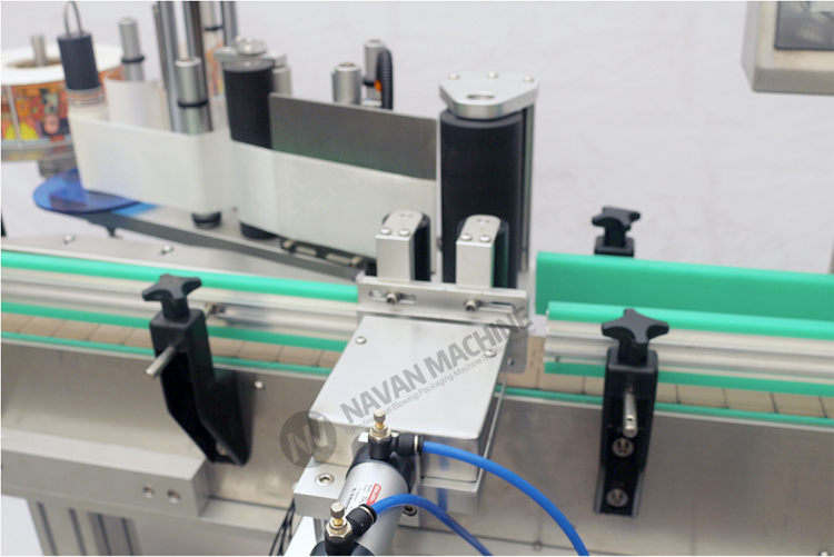 Direct Sale Automatic Adhesive Sticker Labeling and Packaging Machine 