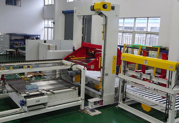  Automatic Palletizer Machine for Stacking Water Bottle Cartons And Palletizing Film Packs on Pallet