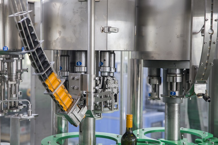 Automatic Glass Bottle Non-Carbonated Drink Filling Machine for Wine , Juice , Vodka etc