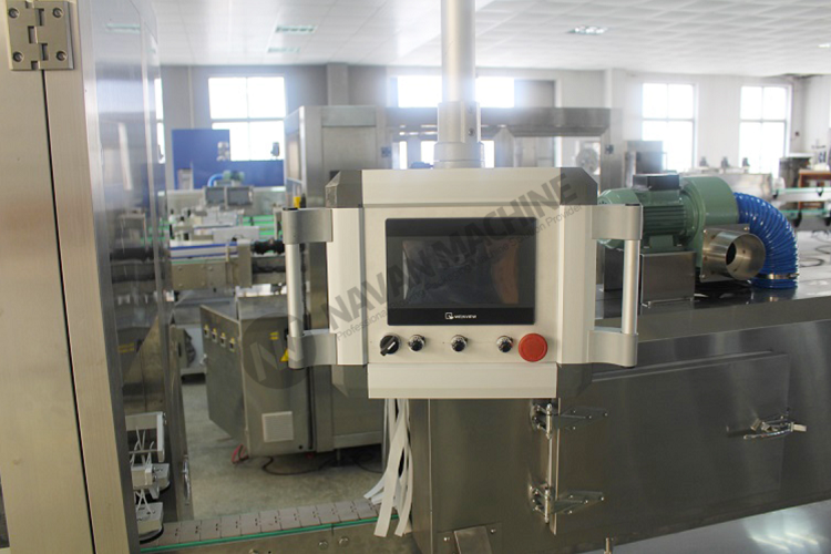 NAVAN Automatic Bottles Sleeve Shrink Labeling Machine Auto Label Applicator