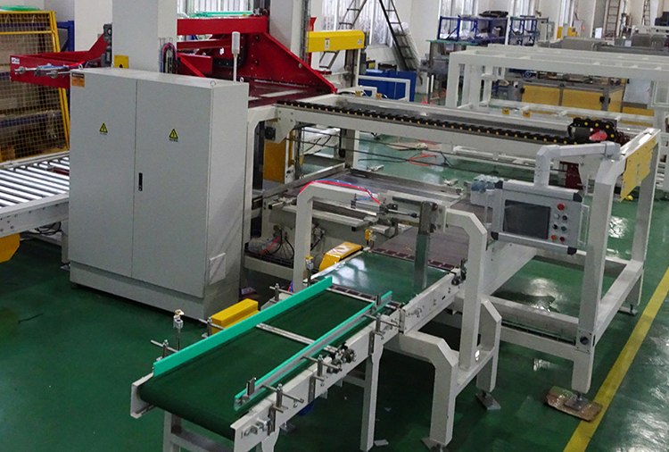 Automatic Palletizer Machine for Stacking Water Bottle Cartons And Palletizing Film Packs on Pallet
