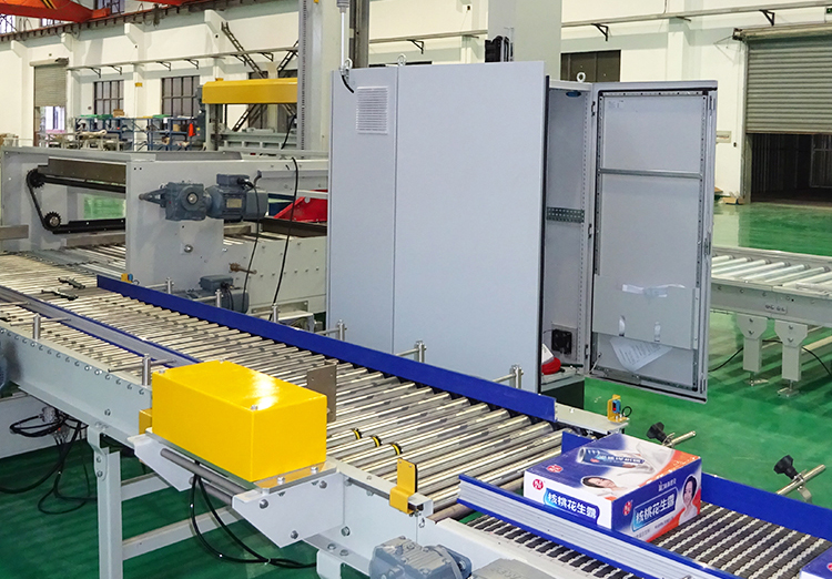Automatic Palletizer Machine for Stacking Water Bottle Cartons And Palletizing Film Packs on Pallet